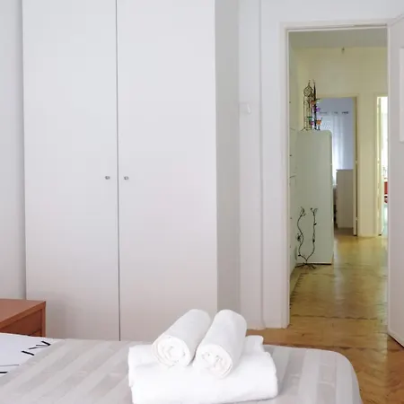 Lejlighed 92 Campolide By Trip2portugal *